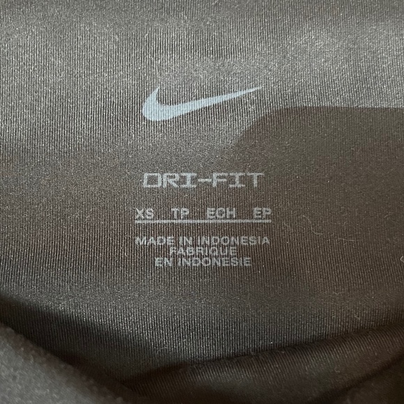 Nike cheetah print leggings - Picture 3 of 4